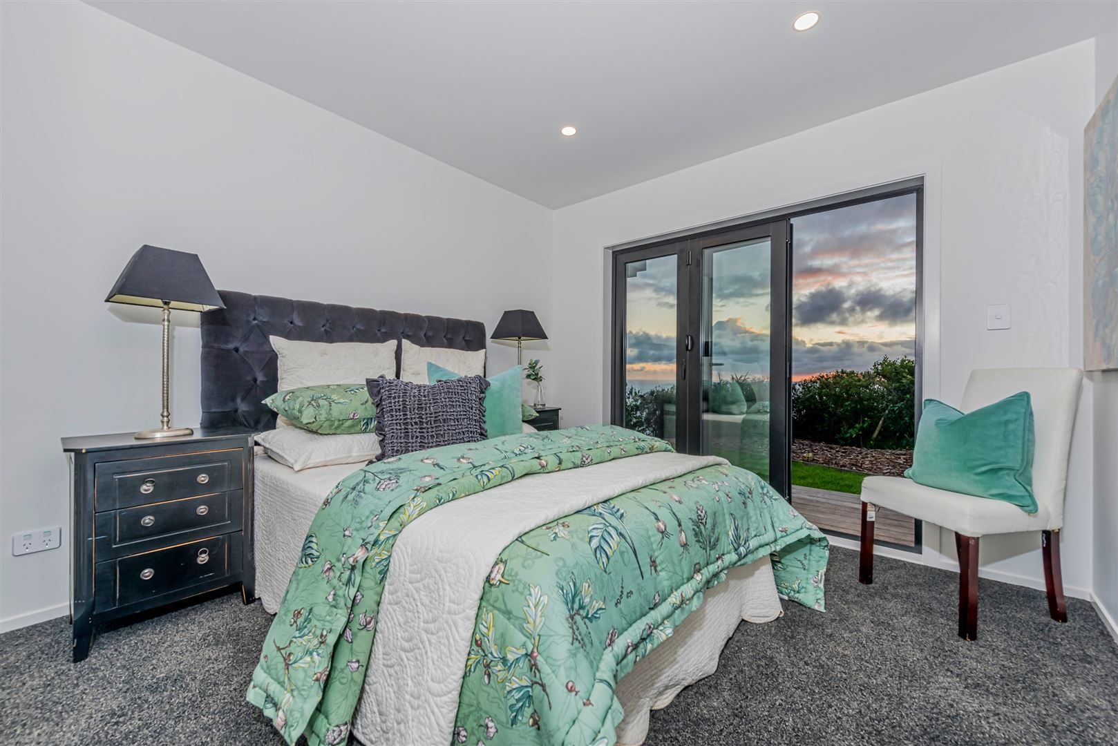 123 Piha Road, Piha