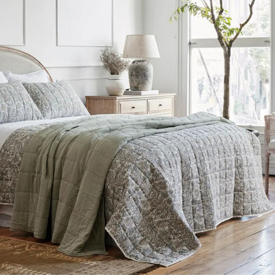 Athena Handblock Coverlet: Blue/Natural - 220x245