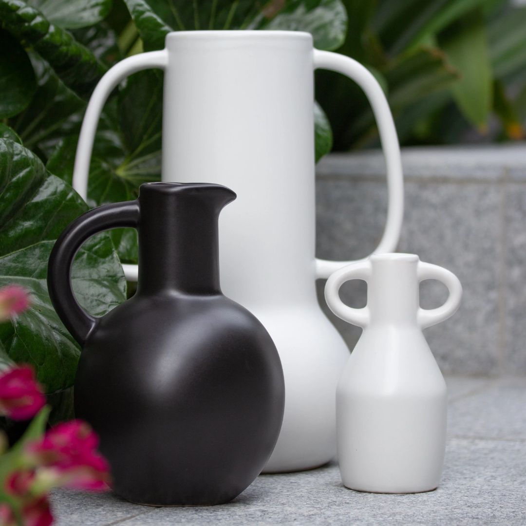 Bodhi Jug Vase - Matte Black