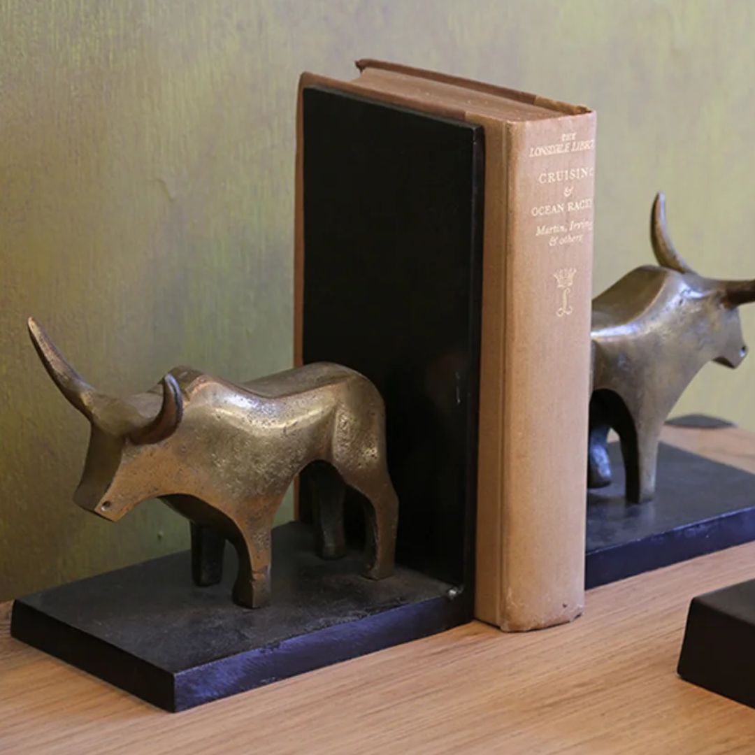 Bull Bookends in Brass Finish