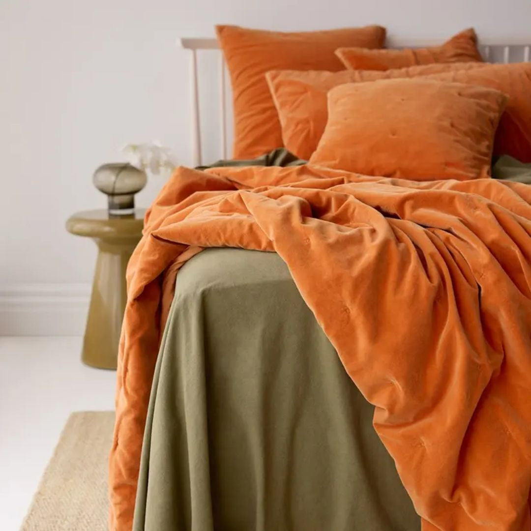Venus Cotton Velvet Quilted Throw: Tangelo - 140x180