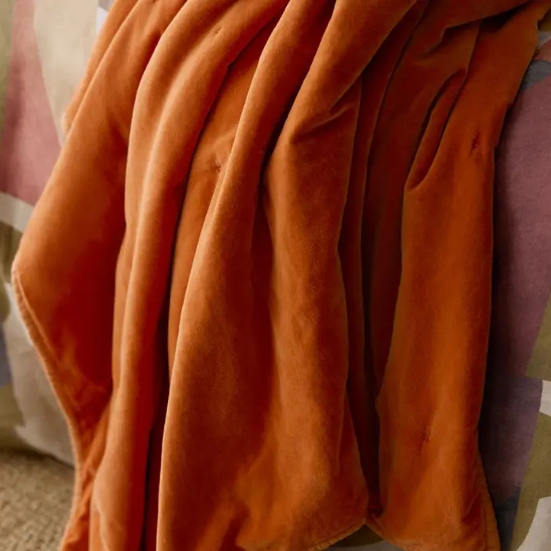 Venus Cotton Velvet Quilted Throw: Tangelo - 140x180