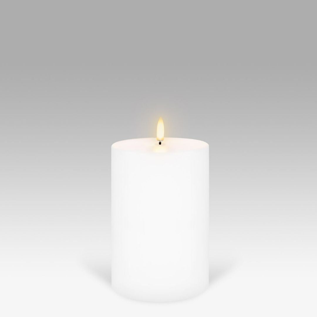LED Pillar Candle: Nordic White - 10.1x15.2cm