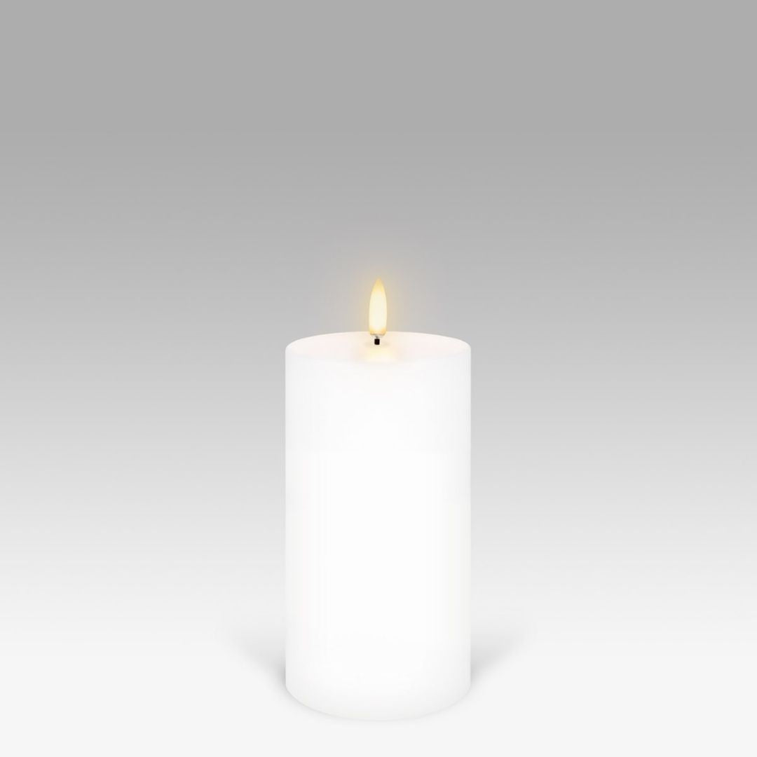 LED Pillar Candle: Nordic White - 7.8x15.2cm