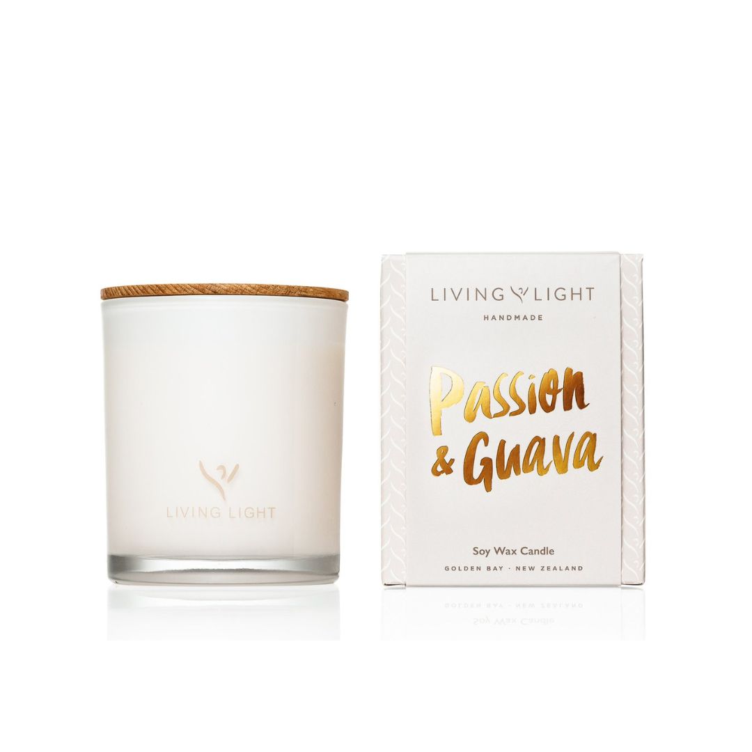 Soy Large Candle: Passion & Guava