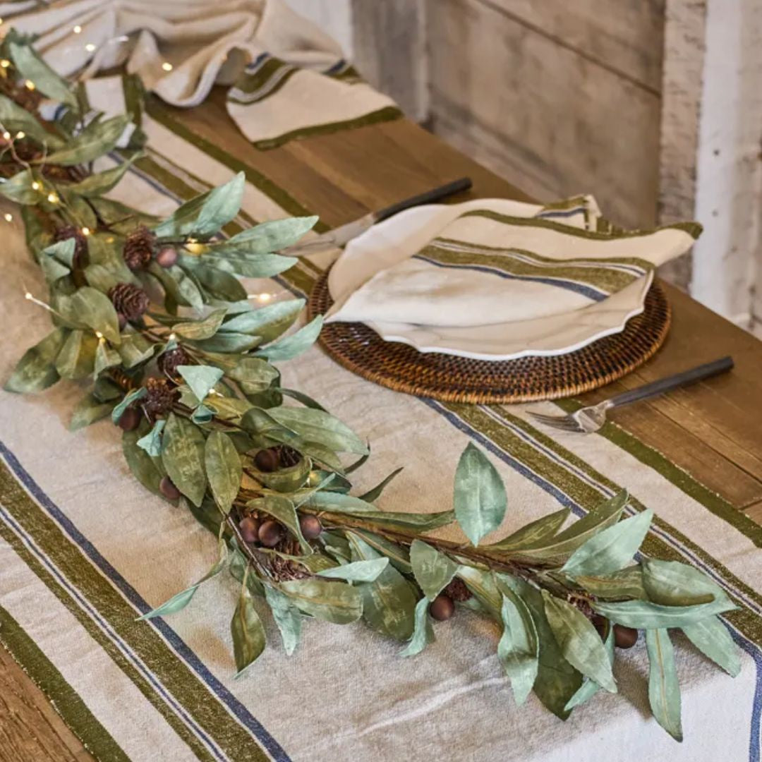 Eucalyptus & Brown Berry Wood Swag - Large