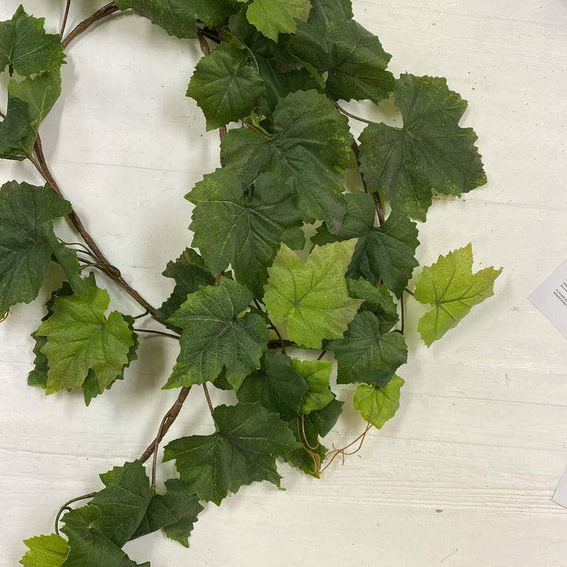 Garland: Grape - Green