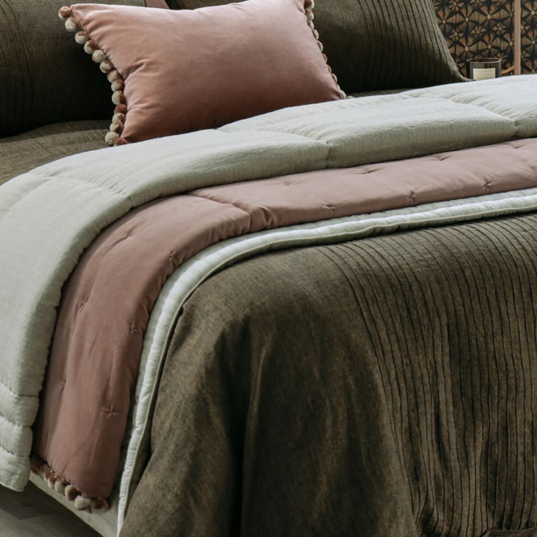 Cerchio Pink Clay Comforter - 240x150