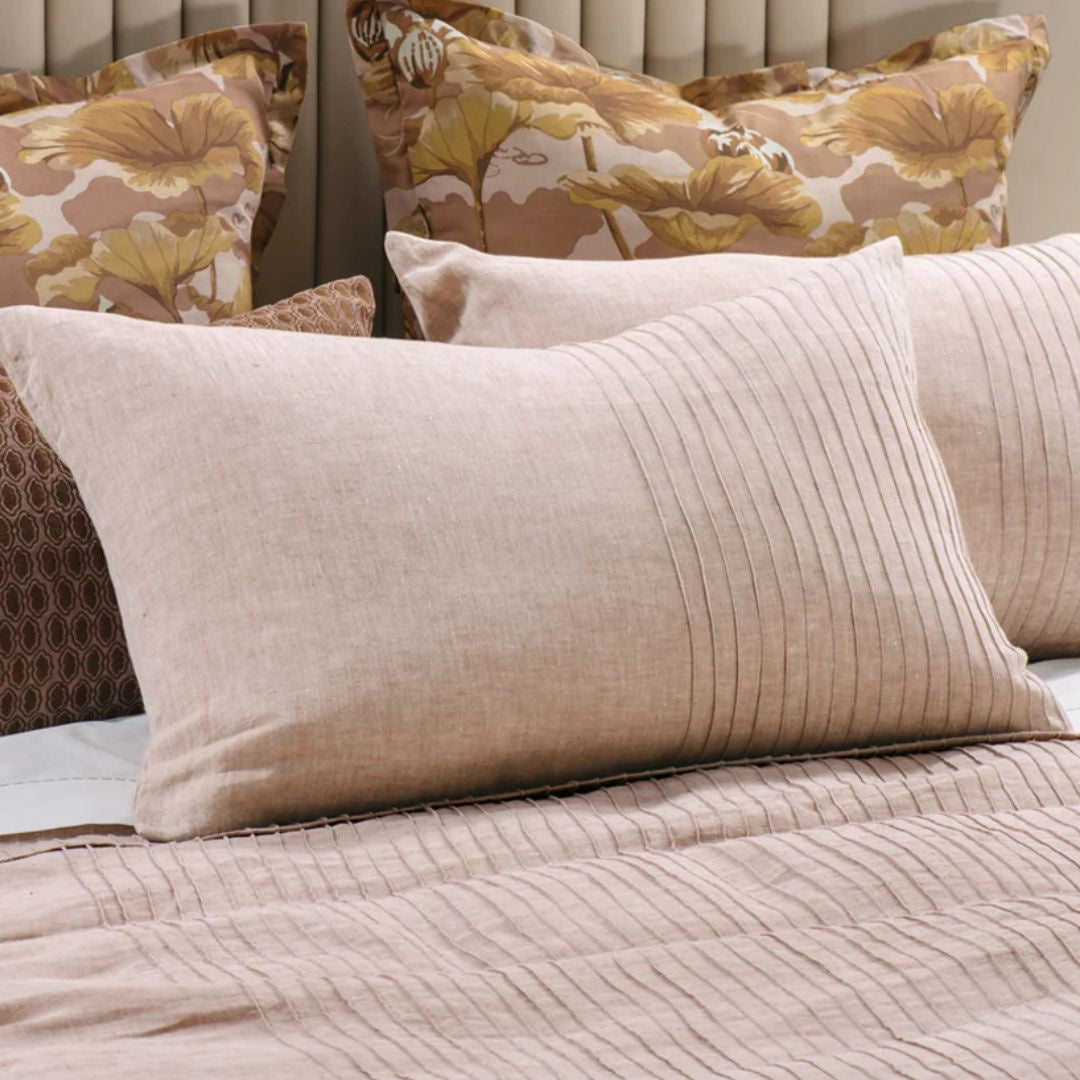 Kaiyu Pink Clay Pillowcase in Pair
