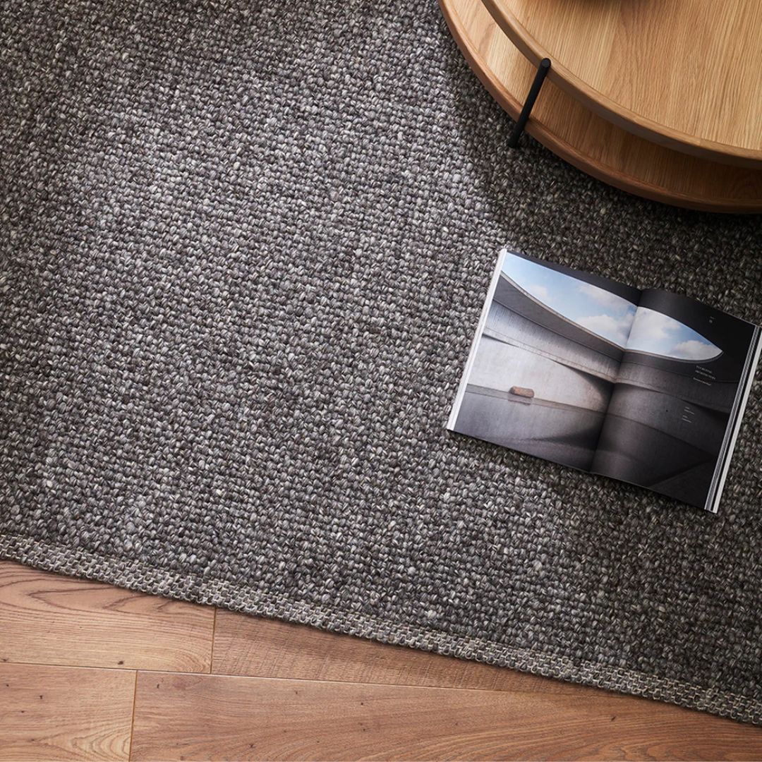 Nebraska Floor Rug: Charcoal - 160x230