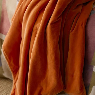 Venus Cotton Velvet Quilted Throw: Tangelo - 140x180