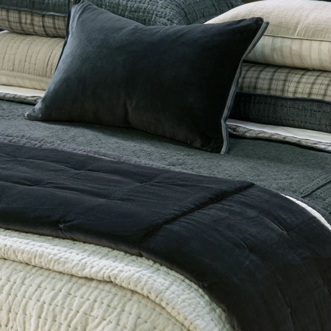 Ruban Midnight Comforter - 240x150